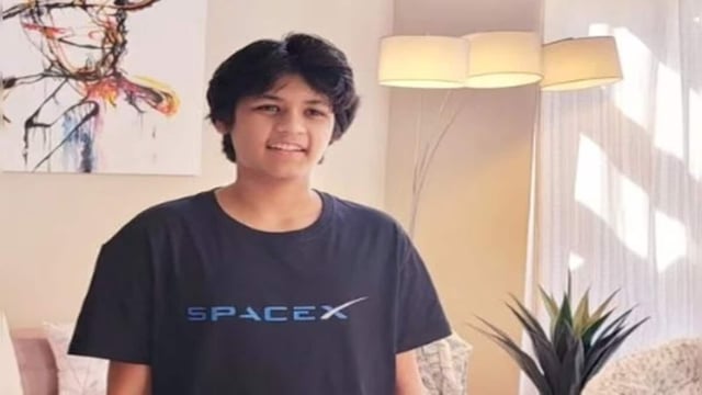 Kairan Quazi leaves SpaceX at 16 to join Citadel Securities in New York. 
