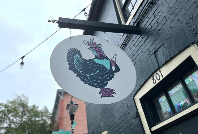Employees protested outside Bunny’s Buckets &amp; Bubbles after the restaurant prohibited employees from wearing pins with the Palestinian flag. (Jane Godiner/Staff)