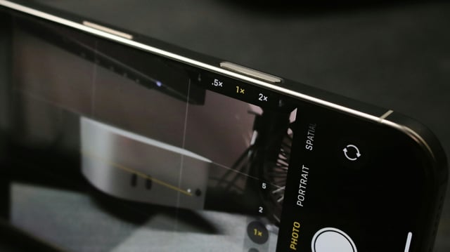 Camera Control on iPhone 16 Pro. Image: Samuel Angor/Unsplash