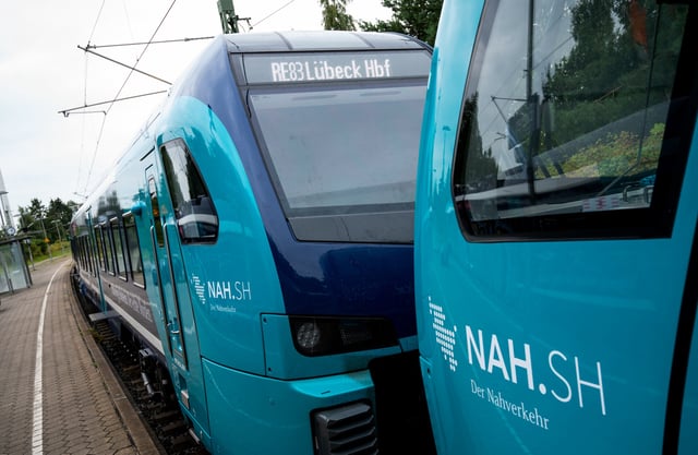 Eine Erixx-Regionalbahn der Linie RE83 (Symbolbild).