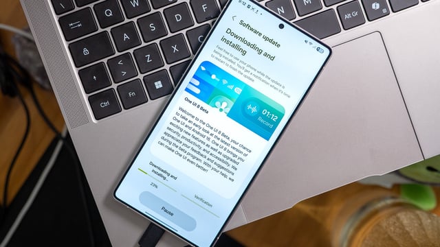 Signing up for the One UI 8 beta 1 on a Samsung Galaxy S25 Ultra