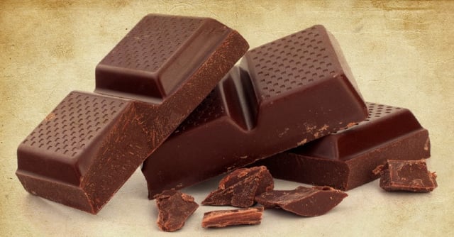 El equipo escogió tres plantaciones de cacao en Colombia para averiguar si ese proceso natural e inestable se podía replicar y controlar en el laboratorio.
