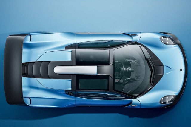 Powered by a naturally-aspirated V12 mated to a 6-speed gearbox. 