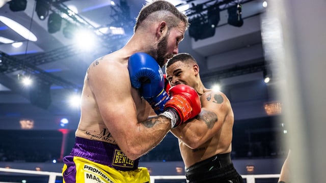 Kevin Njie (29), Ex-Fußballer und Reality-Star, mischt zum dritten Mal bei Fame Fighting mit.