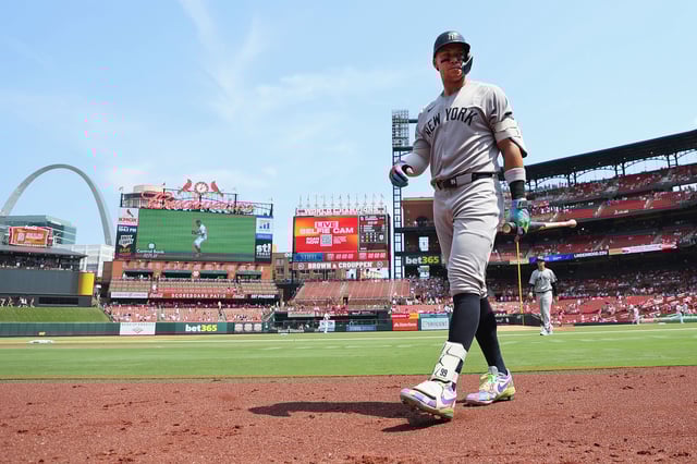 ST LOUIS, MISSOURI - AUGUST 17: Aaron Judge #9 of the New York Yankees returns to the dugout after lining out against the St. Louis Cardinals in the third inning at Busch Stadium on August 17, 2025 in St Louis, Missouri.