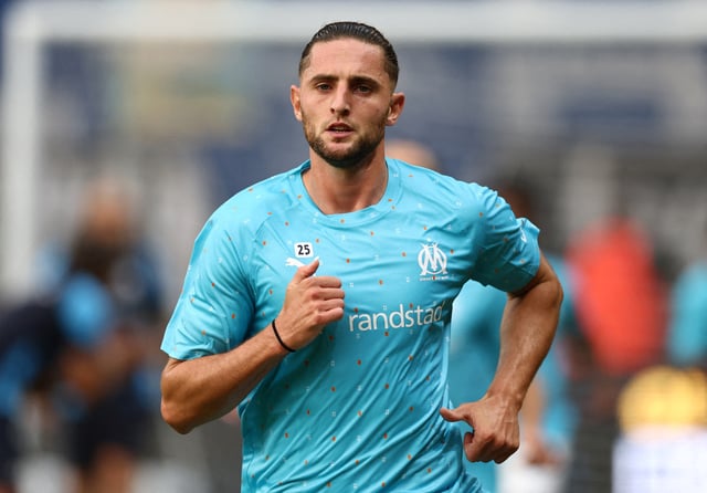 Soccer Football - Ligue 1 - Rennes v Olympique Marseille - Roazhon Park, Rennes, France - August 15, 2025 Olympique Marseille's Adrien Rabiot during the warm up before the match REUTERS/Stephane Mahe/File Photo