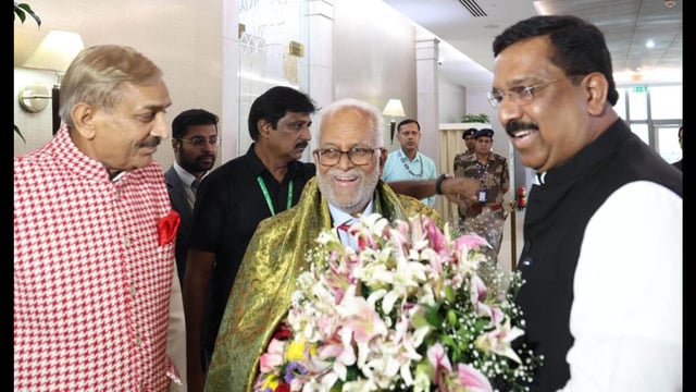 Vice-Presidential Candidate & former Supreme Court Judge B Sudershan Reddy being Welcomed by MPs of Opposition Parties at Delhi airport in New Delhi on Tuesday. (HT PHOTO)