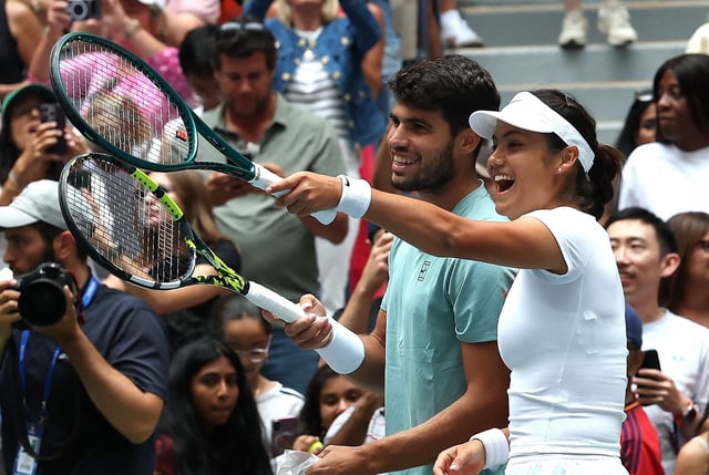 Emma Raducanu y Carlos Alcaraz, pura simpatía en el dobles mixtos del US Open; el español y la británica cayeron en el estreno.