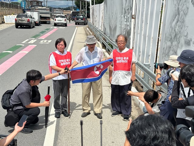 Ahn Hak-sop was denied permission to try and cross into North Korea, where he says he wants to be buried with his comrades