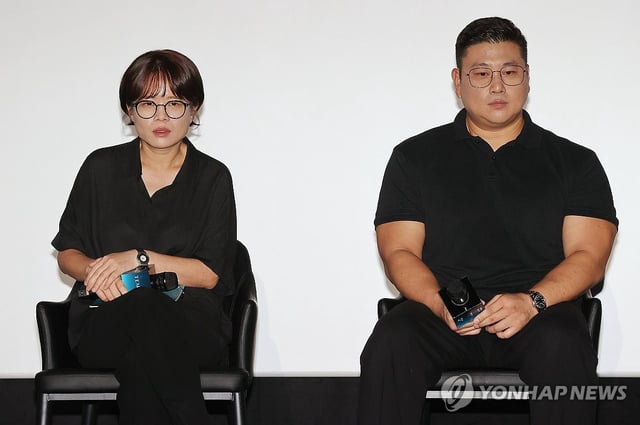 "Tempest" co-directors Kim Hee-won (L) and Heo Myeong-haeng attend the Creator's Talk event in Seoul on Aug. 20, 2025. (Yonhap)