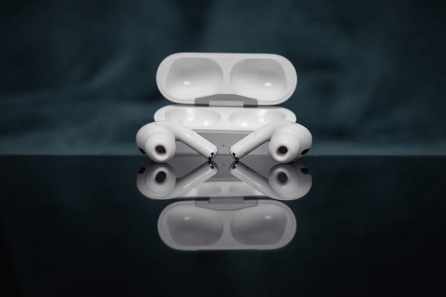 AirPods Pro 2 get iOS 26 sleep pause feature