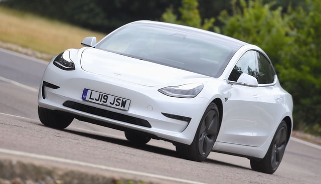 A lack of vehicle storage forces Tesla to discount lease contracts.
