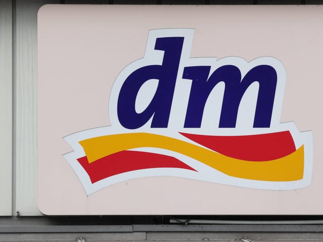 dm hat mit einem Smoothie für Kinder geworben.