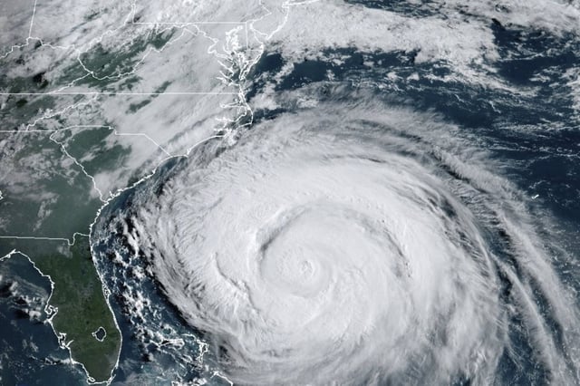 Se prevé que el centro de Erin se mueva sobre entre la Costa Este de Estados Unidos y las Bermudas a partir de este 20 de agosto
