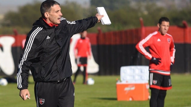 Juan Pablo Vojvoda dirigió a la primera de Newell\'s y tuvo en sus filas a Maxi Rodríguez.