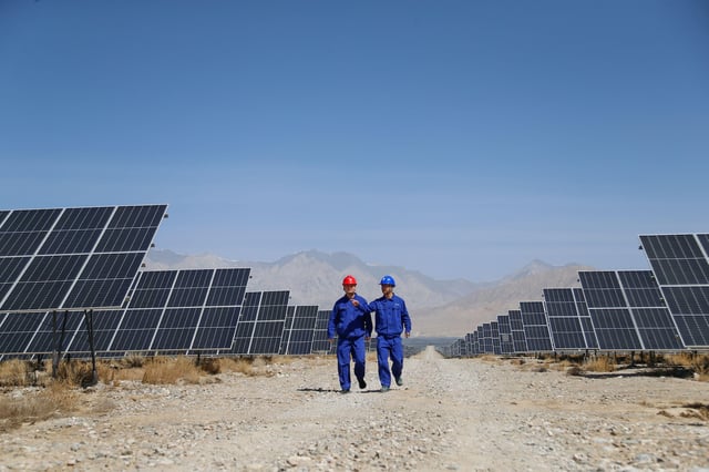 The largest single shared energy storage power station in China in Delingha City, Qinghai Province. Credit: Ma Min / Alamy Stock Photo