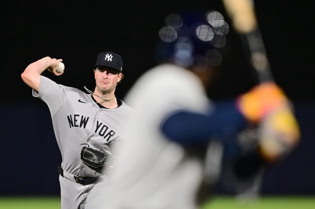 TAMPA, FLORIDA - AUGUST 20: Cam Schlittler #31 of the New York Yankees pitches against Yandy Díaz #2 of the Tampa Bay Rays in the fourth inning at George M. Steinbrenner Field on August 20, 2025 in Tampa, Florida. (Photo by Julio Aguilar/Getty Images)