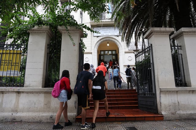 Seis de cada diez alumnos de 15 años (63%) temen no contar con el capital financiero necesario para hacer lo que desearían después del último año de educación obligatoria
