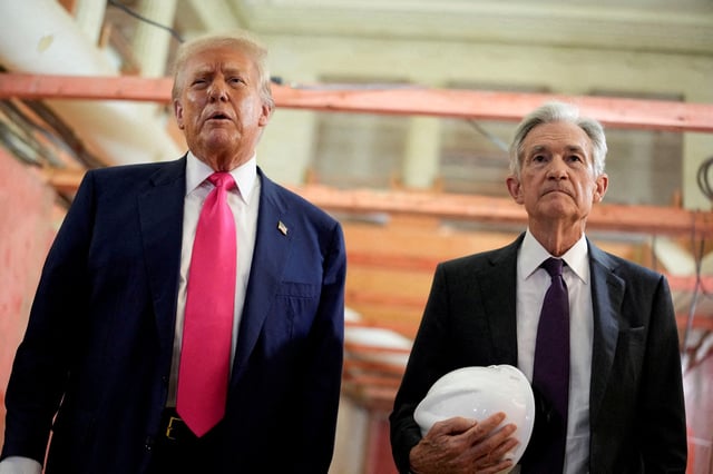 U.S. President Donald Trump and Federal Reserve Chair Jerome Powell speak during a tour of the Federal Reserve Board building, which is currently undergoing renovations, in Washington, D.C., U.S., July 24, 2025. REUTERS/Kent Nishimura/File Photo