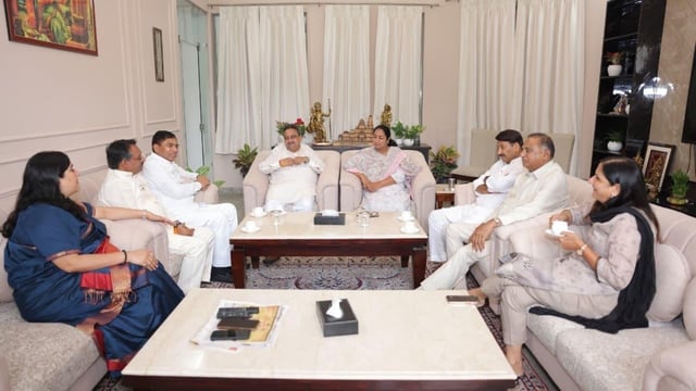 Delhi BJP MPs meet chief minister Rekha Gupta a day after she was attacked during ‘Jan Sunvai’.