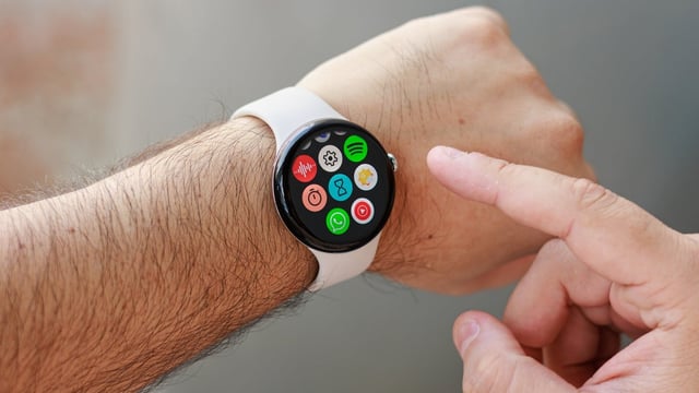 Google's hot new Pixel Watch 4 makes the Pixel Watch 3 look like a must-buy at a cool $100 discount