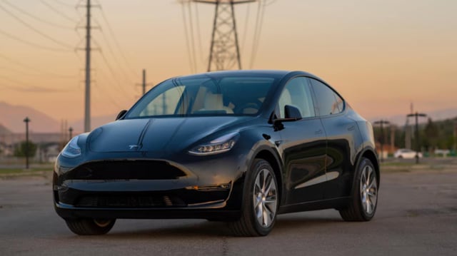 Im Juli schaffte es das Tesla Model Y mit nur 637 Neuzulassungen nicht unter die Top 10 der beliebtesten E-Autos.