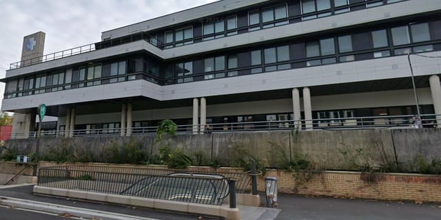 Une infirmière est soupçonnée d’avoir commis des agressions sexuelles filmées sur deux nourrissons, au sein du service de néonatalité de l’hôpital André Grégoire, en Seine-Saint-Denis.