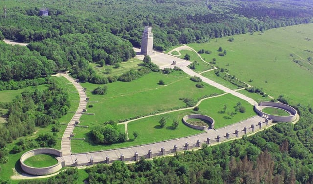 German Court Prohibits Keffiyeh At Buchenwald: ‘Endangers Jews Sense Of Security’