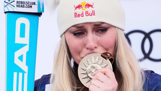 Lindsey Vonn hat sich in einem emotionalen Post von ihrem Ex-Trainer verabschiedet.