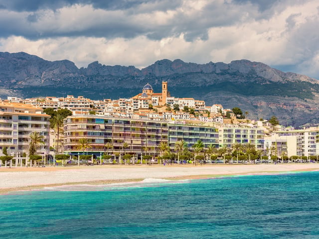 Behörden in Spanien haben ein Badeverbot für Strände an der Costa Blanca verhängt (Symbolbild) 