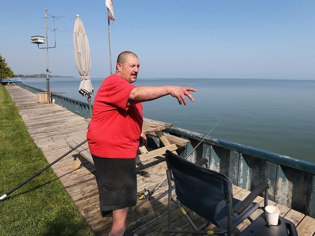 Marco Malizia explains on Friday, August 15, 2025 how he jumped in the water on Thursday to help four teenagers who crashed a personal watercraft into the breakwall.