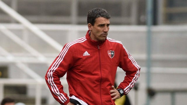 Juan Pablo Vojvoda, en la época en que fue director técnico interino de Newell\'s.