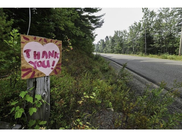 A thank you sign posted on Morse Road for those helping fight the Long Lake wildfire in West Dalhousie. 