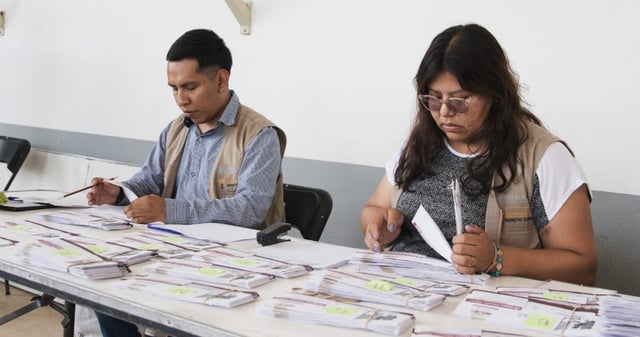 Es necesario confirmar la inscripción escolar antes de pedir la beca. Foto: Bienestar