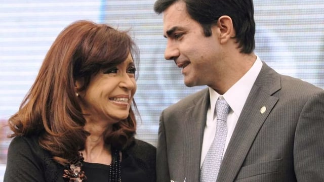 Urtubey, que volvió a hablar con Cristina Kirchner después de años de diferencias, está \"en el ojo de la tormenta\" por su candidatura al Senado.