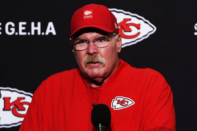 Andy Reid, coach de los Chiefs de Kansas City durante rueda de prensa. (Foto: AP)