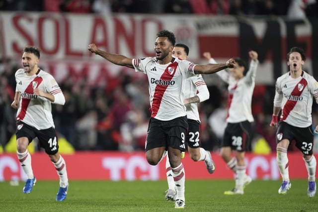 El éxito por penales sobre Libertad está consumado y River pasa a la rueda de cuartos de final de la Copa Libertadores, en la que ya estaban Racing, Vélez Sarsfield y Estudiantes de La Plata.