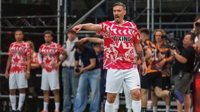 Kein Bock mehr auf Fußball-Rentner! Kruse plant sein Comeback. Alle Hintergründe bei BILD.