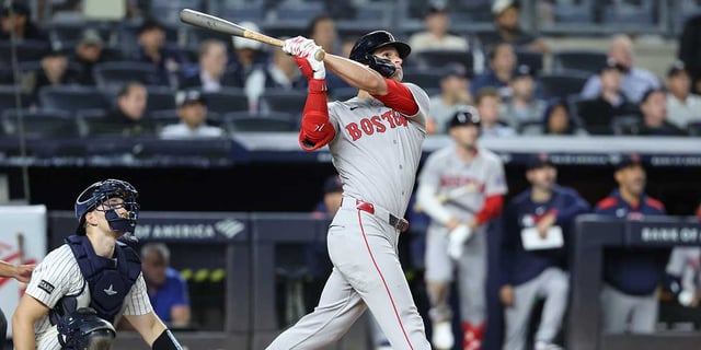 Aug 21, 2025; Bronx, New York, USA; Boston Red Sox right fielder Roman Anthony (19) hits a two run home run in the ninth inning against the New York Yankees at Yankee Stadium. Mandatory Credit: Wendell Cruz-Imagn Images
