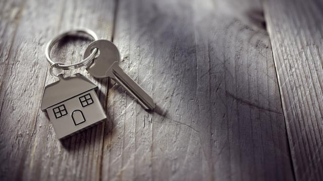 Titled “Bangalore flat owners are greedy”, the post has resonated with many residents facing similar challenges.