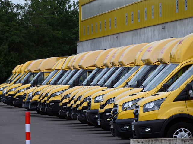 Viele Deutsche beschweren sich aktuell über Pakete und Briefe, die zu spät oder gar nicht zugestellt werden. 