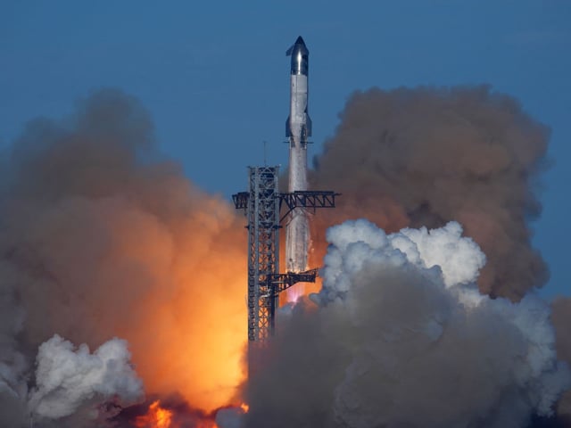 Die Rakete Starship von SpaceX startet zu einem Testflug von der Starbase in Boca Chica (Archivbild)