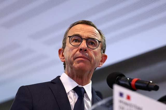 Le ministre de l’Intérieur, Bruno Retailleau, a dénoncé l’interdiction d’accès à un parc de loisirs dont ont été victimes des Israéliens, dans les Pyrénées-Orientales.
