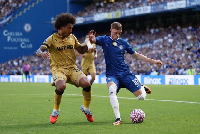 Cole Palmer of Chelsea is challenged by Chris Richards of Crystal Palace during the Premier League match between Chelsea and Crystal Palace at Stamford Bridge on August 17, 2025 in London, England.