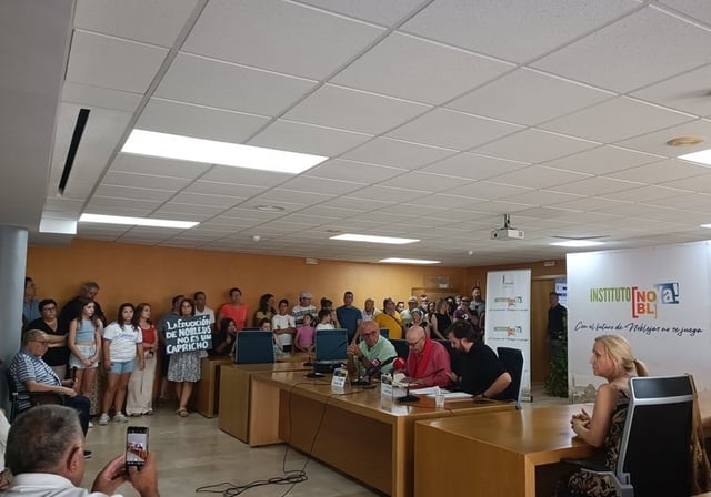 Agustín Jiménez este viernes por la tarde en la rueda de prensa ofrecida en el Ayuntamiento de Noblejas