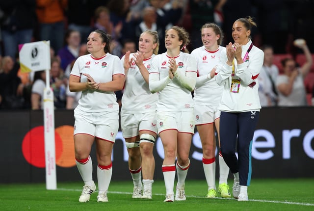 Rugby Union - Women's World Cup 2025 - Pool A - England v United States - Stadium of Light, Sunderland, Britain - August 22, 2025  England players celebrate after the match Action Images via Reuters/Craig Brough
