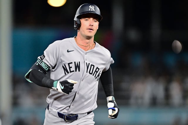 TAMPA, FLORIDA - AUGUST 19: Cody Bellinger #35 of the New York Yankees runs the bases after hitting a home run in the first inning against the Tampa Bay Rays at George M. Steinbrenner Field on August 19, 2025 in Tampa, Florida.