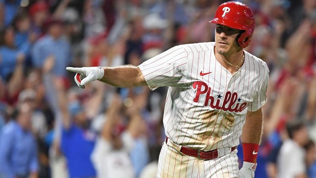 Aug 19, 2025; Philadelphia, Pennsylvania, USA; Philadelphia Phillies catcher J.T. Realmuto (10) celebrates his two-run home run during the eighth inning against the Seattle Mariners at Citizens Bank Park. Mandatory Credit: Eric Hartline-Imagn Images