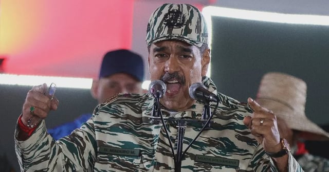 Maduro denuncia despliegue militar de EU como criminal e ilegal"  