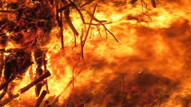 Multiple wildfires burning across Oregon are expected to bring unhealthy air quality to parts of the state.
